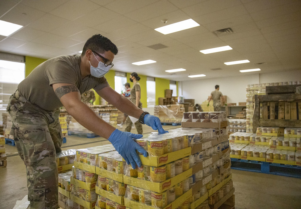 NYARNG help distribute food to families in need during Nou… | Flickr NYARNG help distribute food to families in need during Nou… | Flickr